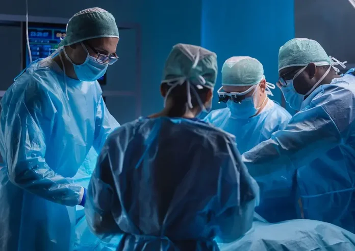 Τραγική εξέλιξη στη Νάπολη: Αδύνατο ένα νέο χειρουργείο για τον μικρό Τομάζο