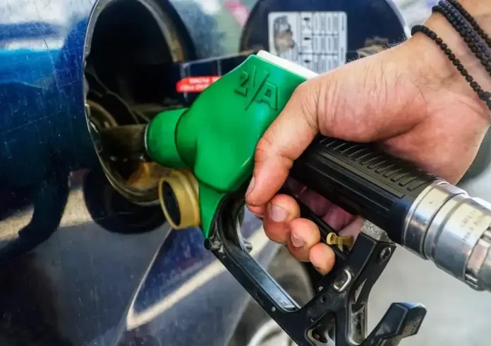 «Καίει» η αντλία στα βενζινάδικα: Ποιες είναι οι νέες τιμές που αναμένονται