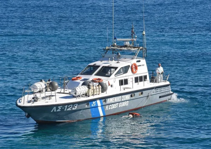 Εντοπίστηκε η σορός του δύτη στη Βουλιαγμένη: Το 'πηγάδι του διαβόλου' και η δύσκολη επιχείρηση ανάσυρσης