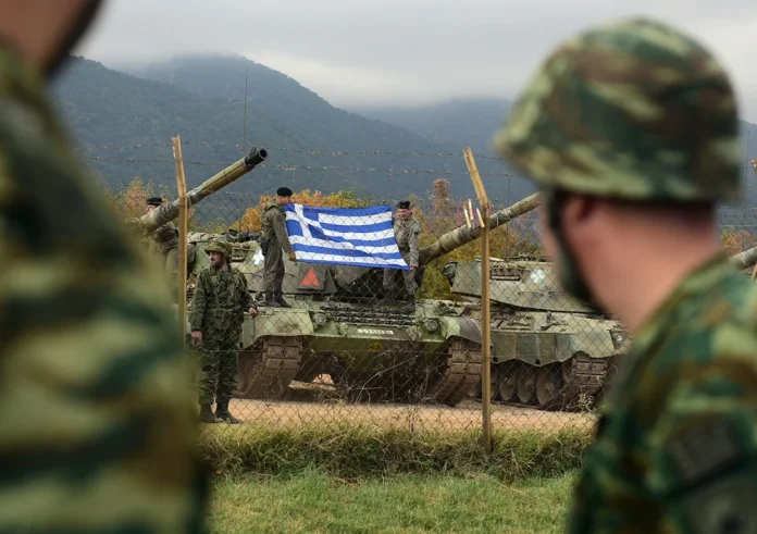 Επιστράτευση: Οι Έλληνες απαντούν για το καθήκον στην πατρίδα και το ενδεχόμενο πολέμου