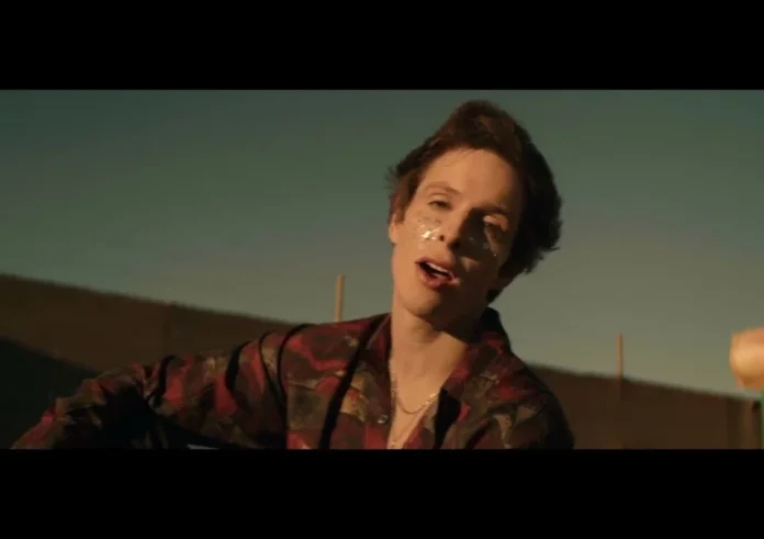 Γιάννης Κούστας: «Ήθελα μια ζωή που να μην έχει να κάνει με το ότι είμαι γιος εφοπλιστών»