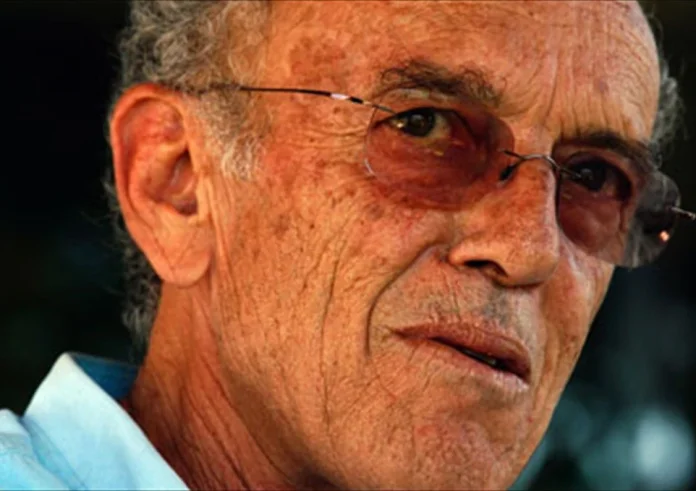 Πέθανε ο Γιώργος Πανουσόπουλος: Ο εμβληματικός κινηματογραφιστής που σφράγισε την ελληνική εικόνα