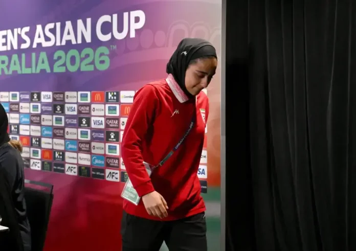 Οι «αόρατες» ηρωίδες του Ιράν: Το συγκινητικό μήνυμα της γυναικείας ομάδας ποδοσφαίρου