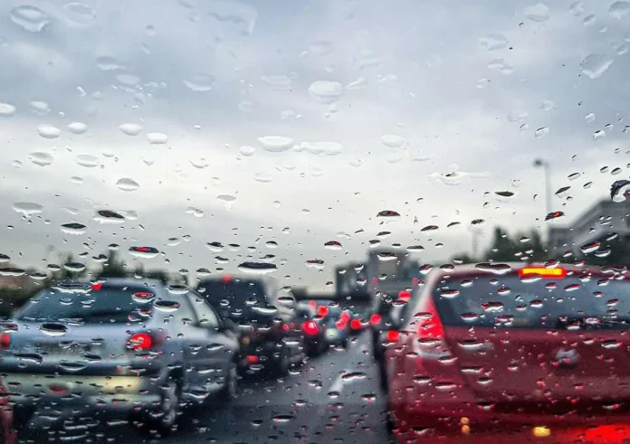 Έρχεται μετεωρολογική 'βόμβα': Ο καιρός αλλάζει δραματικά - Οι περιοχές σε κίνδυνο