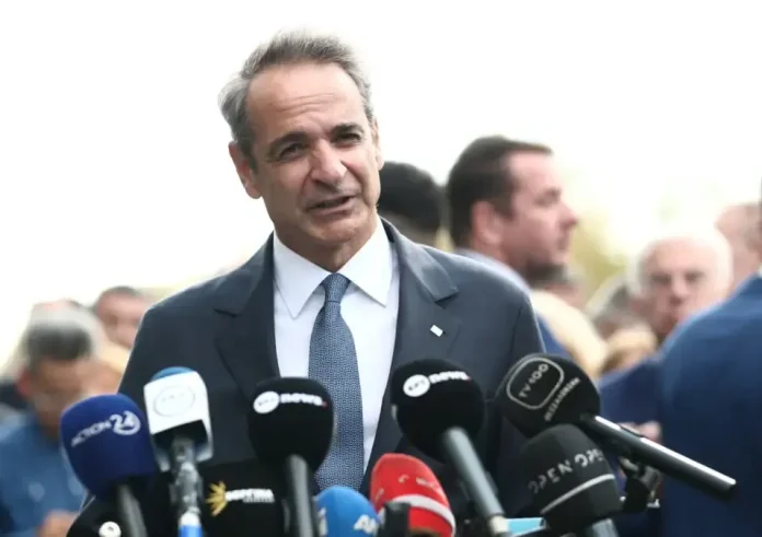 Μητσοτάκης: 'Αναγκαιότητα και όχι πολυτελεία' η επένδυση στις ένοπλες δυνάμεις