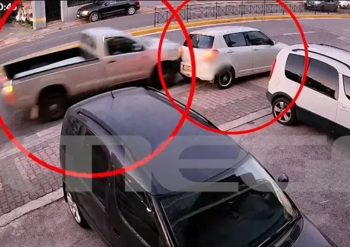 Μεθυσμένος στην Παλλήνη ενεπλάκη σε τροχαίο ενώ είχε τα παιδιά του στο αυτοκίνητο
