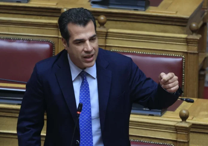 Πλεύρης: Ούτε σεβόμαστε ούτε τιμούμε τους αγώνες της αριστεράς