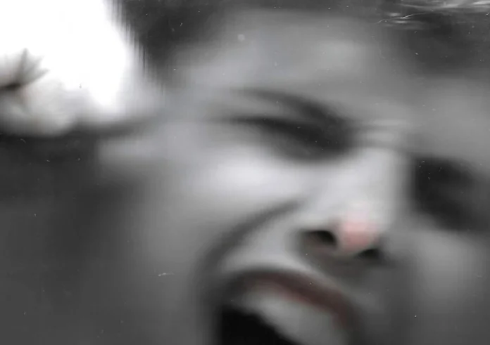 Πώς να αναγνωρίσετε και να διαχειριστείτε έναν ψυχοπαθή: Σημάδια και στρατηγικές