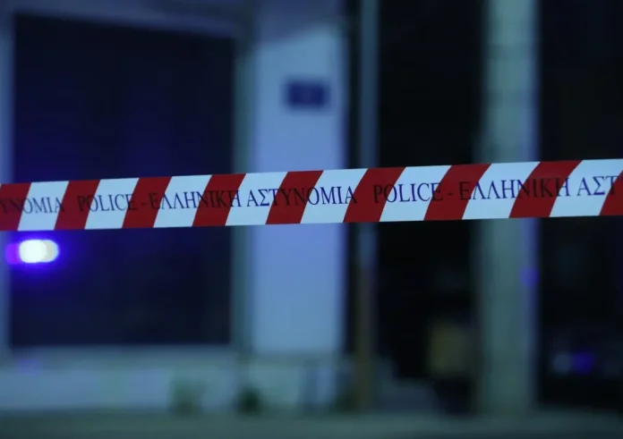 Τραγωδία στον Πειραιά: Νεκρή 17χρονη μετά από πτώση από τον πέμπτο όροφο