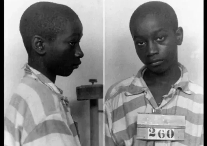 Εκτέλεσαν ένα αθώο παιδί 14 ετών: Η τραγική ιστορία του Τζορτζ Στίνεϊ που θυμίζει το «Πράσινο Μίλι»