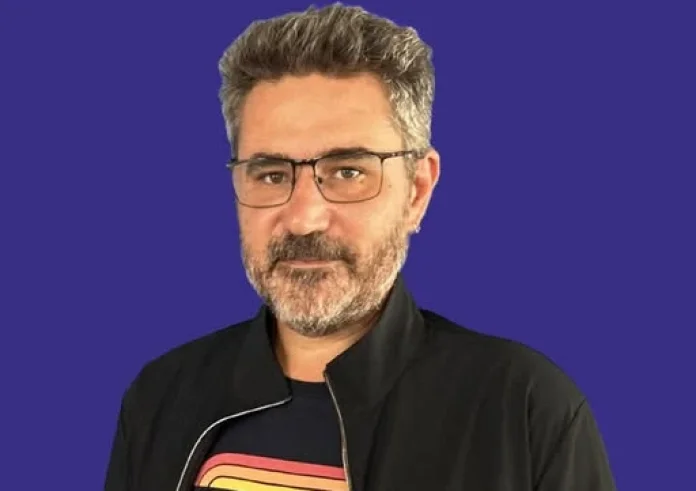 Θλίψη για τον θάνατο του Βασίλη Ρίζου, γιου της Θεανώς Φωτίου: Πολιτική κηδεία και αποτέφρωση αύριο