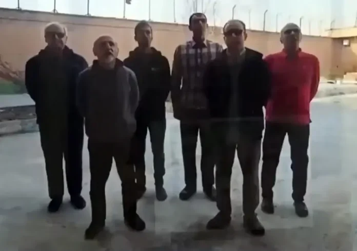 Σοκαριστικό βίντεο: Τραγουδούν πριν από την εκτέλεση στη φυλακή του Ιράν