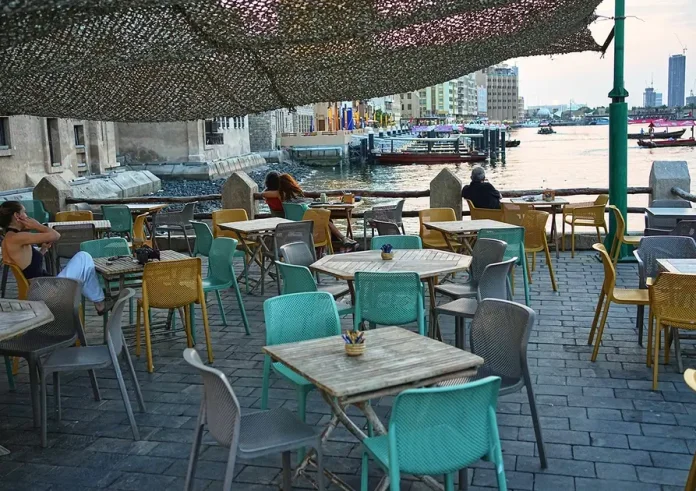 Τουριστική κρίση στο Ντουμπάι: Πώς ο πόλεμος κατέστρεψε τη χρυσή αγορά