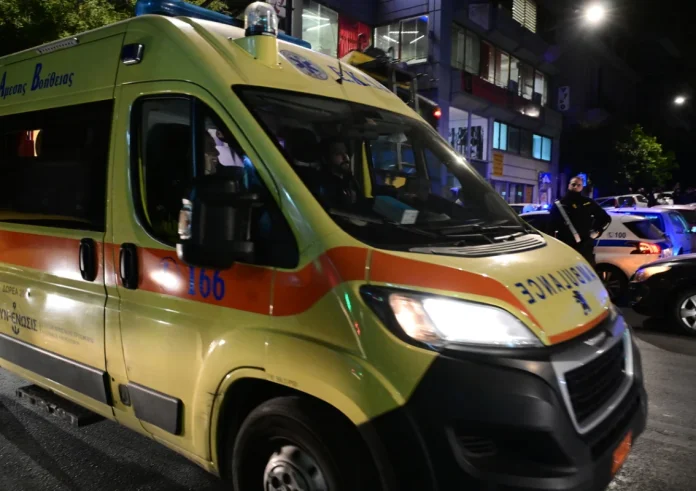 Θρίλερ στην Αθήνα: Νεκρή γυναίκα σε ακάλυπτο πολυκατοικίας – Η πτώση από Airbnb