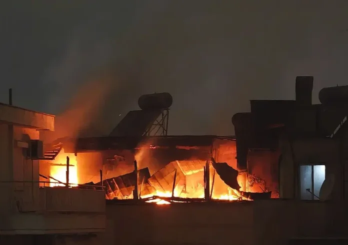 Μια γυναίκα νεκρή από την φωτιά σε διαμέρισμα στη Νέα Σμύρνη