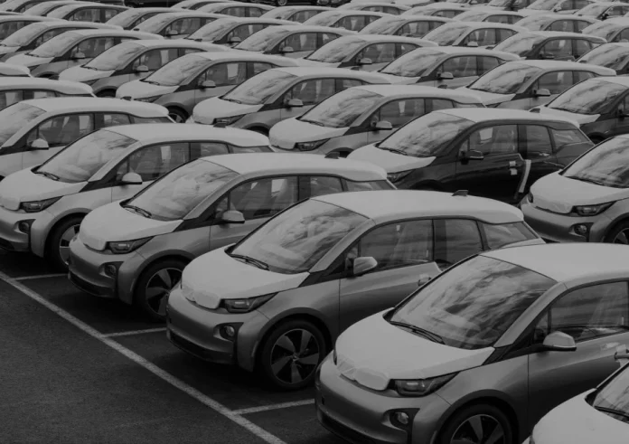 Επιδότηση έως 30.000 ευρώ για αντικατάσταση παλιών ΙΧ: Νέο πρόγραμμα για ηλεκτροκίνηση