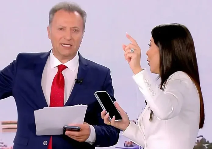 Η Αφροδίτη Λατινοπούλου μιμήθηκε τη Ζωή Κωνσταντοπούλου: «Είναι η Ελένη Λουκά της πολιτικής»