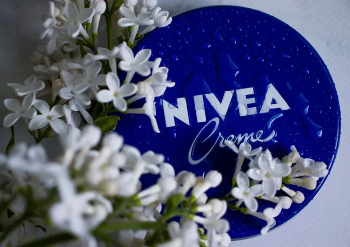Nivea: Η κρέμα που βαθμολόγησαν οι δερματολόγοι με 4 αστέρια