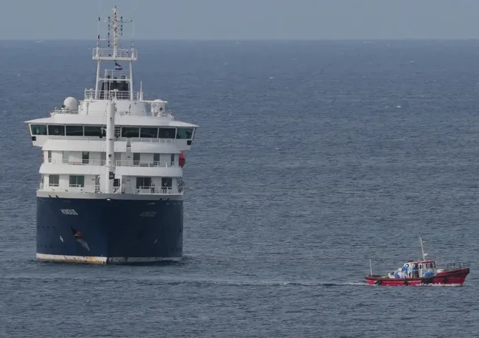MV Hondius στην Τενερίφη: Επιχείρηση απομάκρυνσης επιβατών λόγω χανταϊού