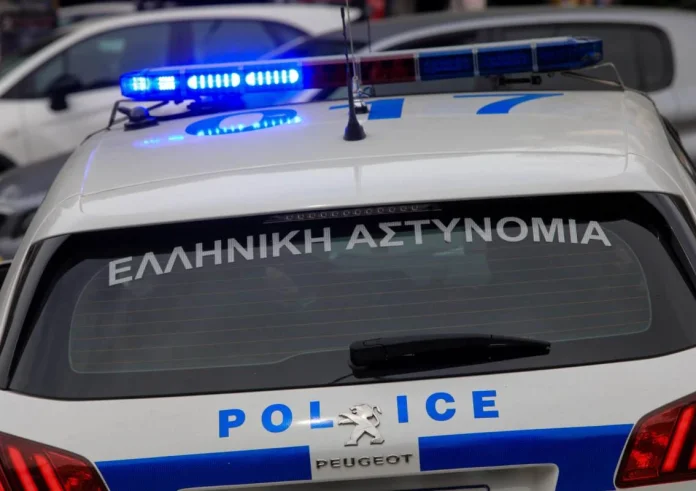 Άγιος Δημήτριος: 30χρονος πυροβολούσε μεθυσμένος στον αέρα – Βρέθηκαν πάνω του 57 σφαίρες
