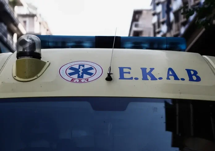 Τραγωδία στον Πειραιά: Νεκρή 24χρονη που έπεσε από τον 7ο όροφο πολυκατοικίας