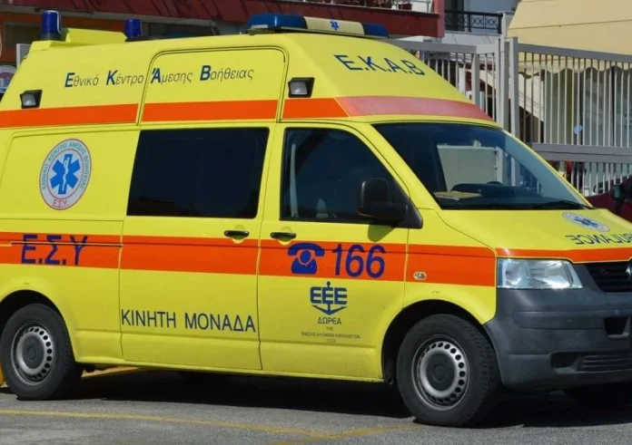Σοκ στο Αγρίνιο: Οδηγός παρέσυρε, εκσφενδόνισε 17 μέτρα και εγκατέλειψε αιμόφυρτο 74χρονο