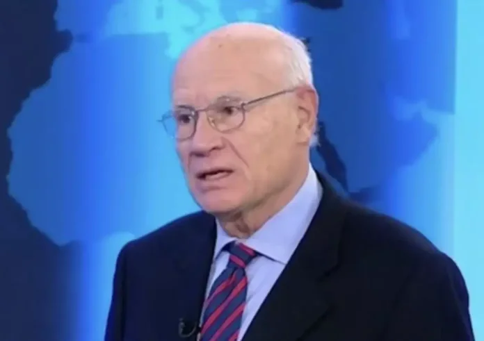 Γεράσιμος Παπαδόπουλος: «Η αντίστροφη μέτρηση έχει ξεκινήσει» για τον Κορινθιακό. Τι συμβαίνει στο ηφαίστειο της Σαντορίνης