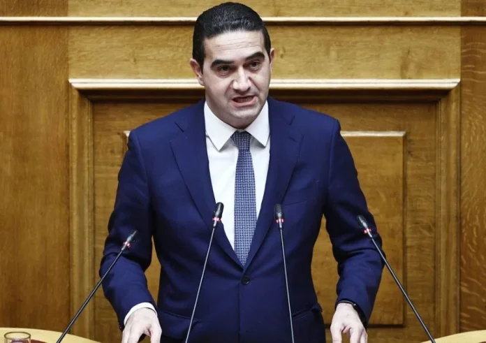 ΠΑΣΟΚ - Κατρίνης: Ένα drone επιβεβαίωσε ότι η χώρα είναι ξέφραγο αμπέλι - Πολιτική αντιπαράθεση για το drone που εντοπίστηκε στη Λευκάδα