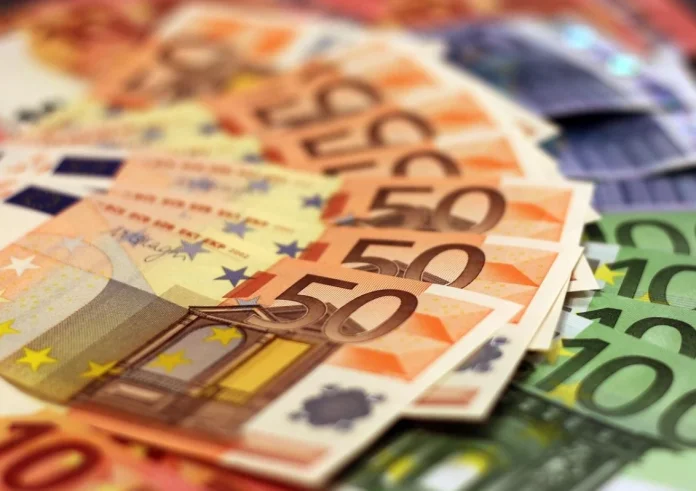 Ο 'χάρτης' των πληρωμών από e-ΕΦΚΑ και ΔΥΠΑ: Πότε και ποιοι θα λάβουν τα επιδόματα