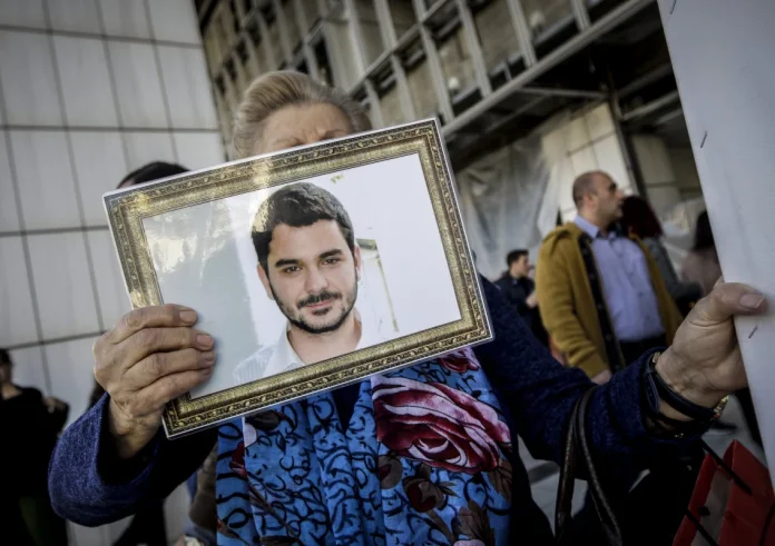 Δικαιοσύνη για τον Μάριο Παπαγεωργίου: Οι συγκλονιστικές δηλώσεις της μητέρας και του θείου του
