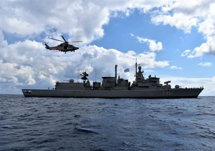 Στο τραπέζι η αποστολή του ΝΑΤΟ στα Στενά του Ορμούζ: Σχέδια για στρατιωτική συνοδεία εμπορικών πλοίων