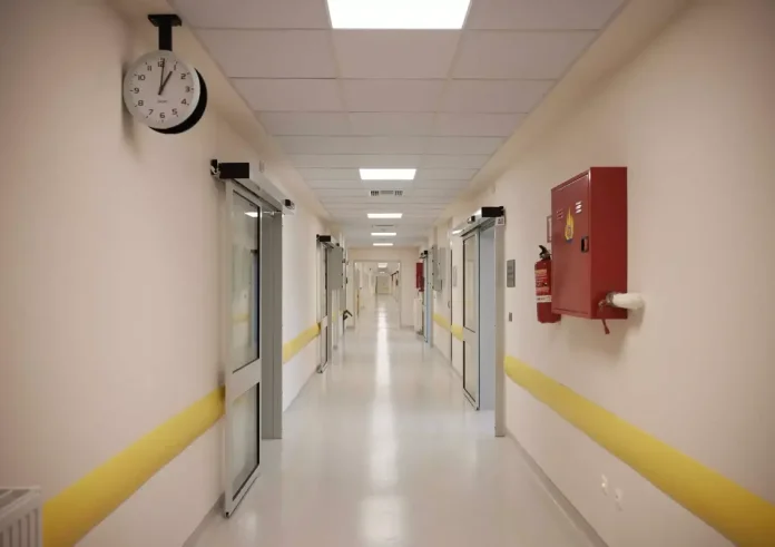Τραγωδία στη Σύρο: Νεκρός 25χρονος μοτοσικλετιστής μετά από σοβαρό τροχαίο