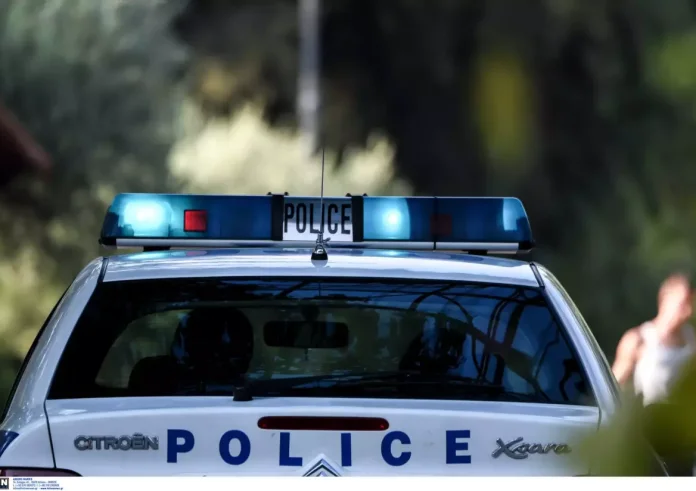Θεσσαλονίκη: Άνδρας εισέβαλε σε τράπεζα με σφυρί και απείλησε τους υπαλλήλους
