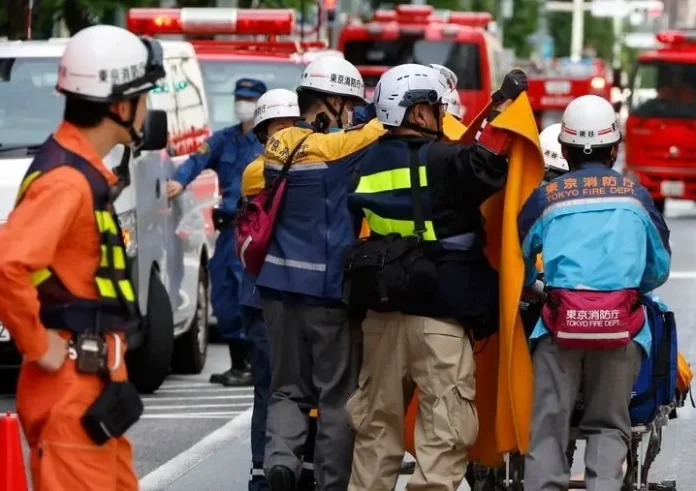 Τόκιο: Τουλάχιστον 20 τραυματίες από ρίψη άγνωστης ουσίας σε εμπορικό κέντρο