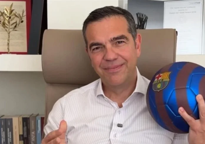 Τσίπρας: Φτιάχνουμε ομάδα για πρωτάθλημα. Τα χρώματα τα βρήκαμε