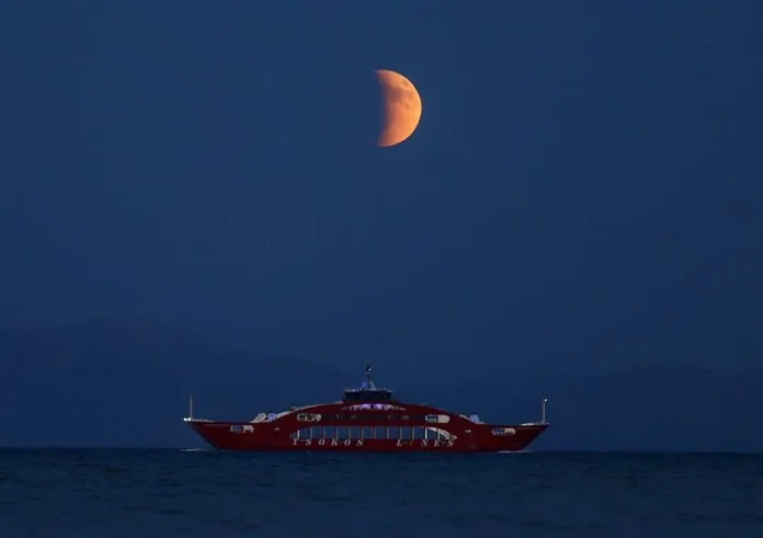Ολική έκλειψη ηλίου τον Αύγουστο: Πού και πότε θα τη δούμε στην Ελλάδα;