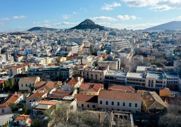 Ανακαινίζω: Πώς να κάνετε αίτηση για επιδότηση έως 36.000 ευρώ