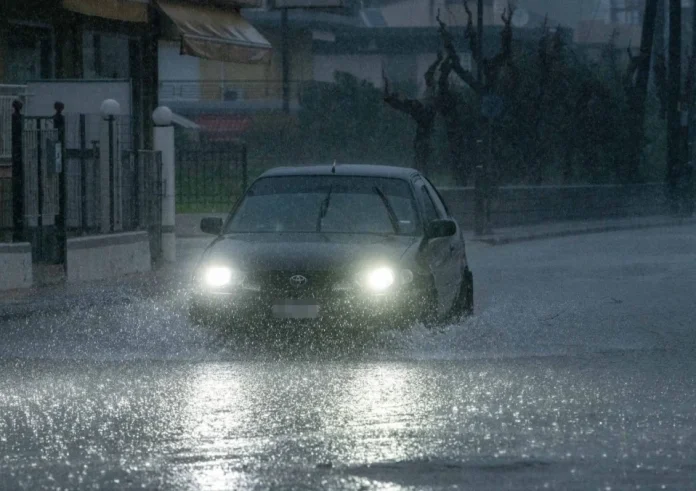 Καταστροφικές πλημμύρες στην Κοζάνη: 85 χιλιοστά βροχής έπεσαν στην Κοιλάδα