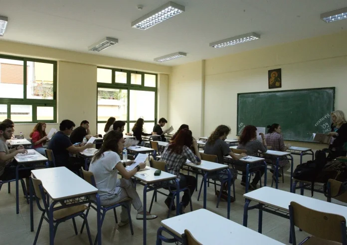 Τέλος των εξετάσεων στα λύκεια: Σημαντικές ημερομηνίες για μαθητές και γονείς