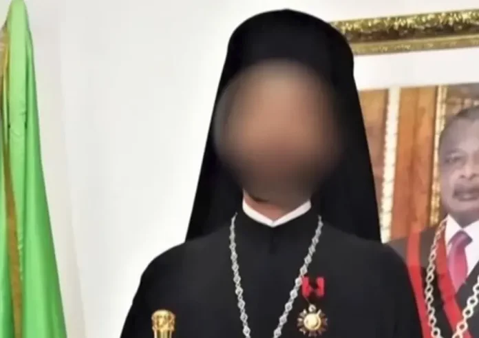 Σοκ στα Πετράλωνα: Μητροπολίτης συνελήφθη για ανάρμοστη συμπεριφορά σε παιδιά