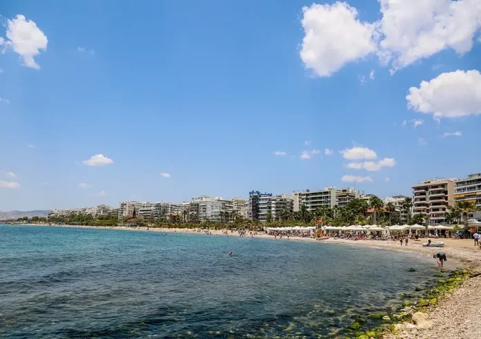 Δυσάρεστη οσμή στην Αττική: Η πιθανή προέλευση και οι έρευνες των ειδικών