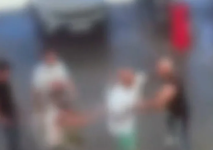 Ραφήνα: Βίντεο-σοκ από την αιματηρή επίθεση με μαχαίρι σε βενζινάδικο