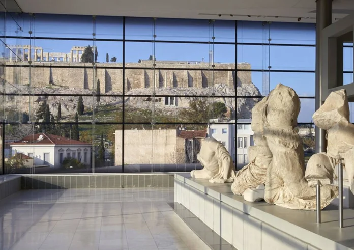 Το Μουσείο της Ακρόπολης έκλεισε τα 13 – Σχεδόν 1 εκατ. επισκέπτες τον τελευταίο χρόνο