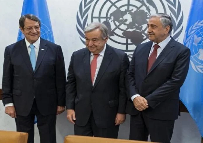 Κυπριακό: Κλείδωσε η άτυπη τριμερής - Στις 25 Νοεμβρίου στο Βερολίνο
