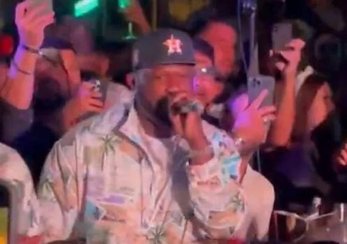 50 Cent: Απογοήτευσε με την εμφάνισή του στην Μύκονο – Τραγούδησε μόνο 30 λεπτά για να λάβει 300.000 ευρώ