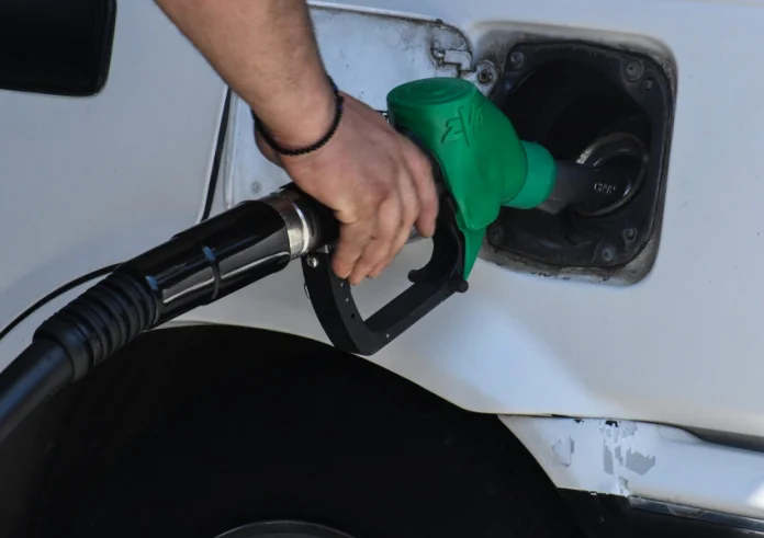 Fuel Pass 2: Πότε κάνουμε τις αιτήσεις - Οι αλλαγές στη νέα επιδότηση - Ποιοι θα πάρουν 15€ παραπάνω