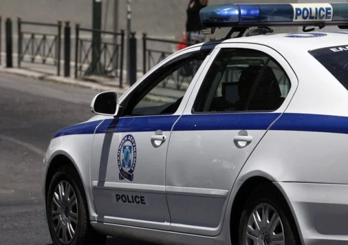 Γλυφάδα: Το σπρώξιμο κοκαΐνης με ταξί, ο Πάμπλο Εσκομπάρ και ο ανεμβολίαστος DJ