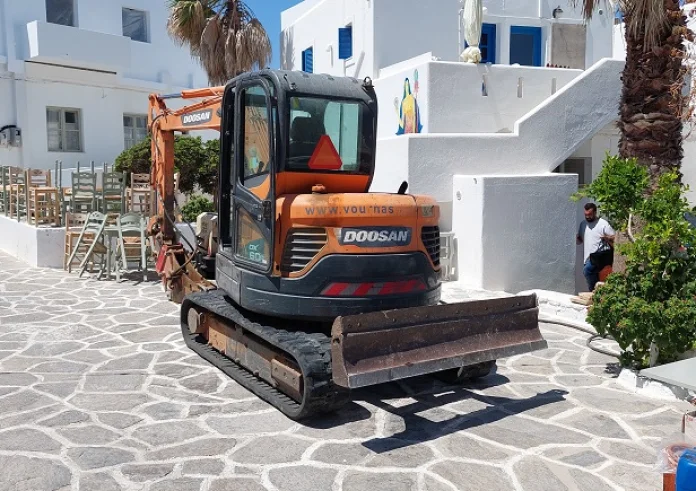 Πάρος: Η Νάουσα χωρίς ρεύμα σχεδόν 24 ώρες – Εκτεταμένη βλάβη και προσπάθειες αποκατάστασης