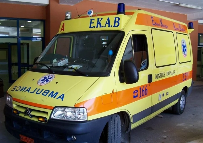 Ηράκλειο: Άντρας μαχαίρωσε την αδελφή του και τον ανιψιό του και εξαφανίστηκε