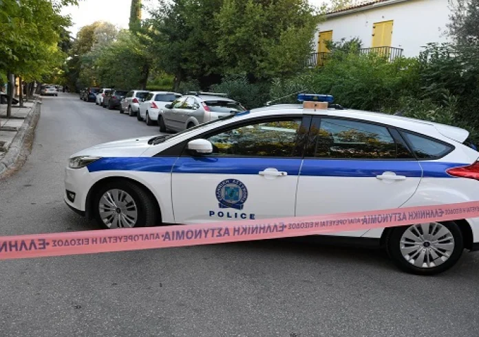 Έγκλημα στον Άγιο Παντελεήμονα: «Ήμασταν σαν οικογένεια - Δεν ξέρω πως τρελάθηκε», λέει η 45χρονη χήρα για τον 74χρονο